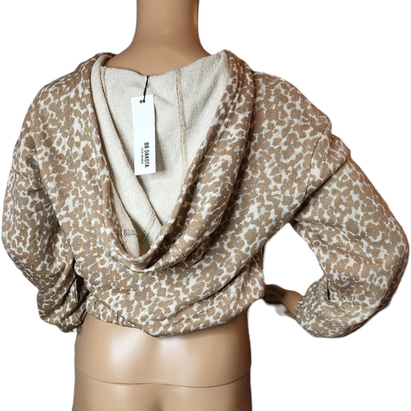 NWT Revolve BB Dakota Steve Madden Sittin' Kitty Hoodie in Camel. Linen blend. - Picture 10 of 14